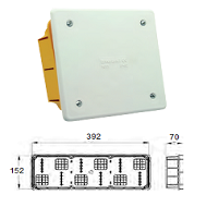 images/marque/marlanvil.png£BOITE DERIVATION ENCASTRABLE£BOITE DERIVATION ENC 392*152*70 PT8 1618£Reference : 213402008</p>£Ref fournisseur : 1618</p>£